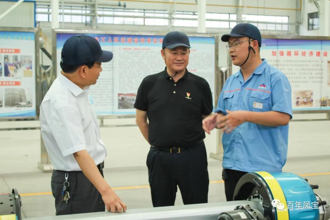 河北省河南商会会长李广亮到凤宝重科参观考察